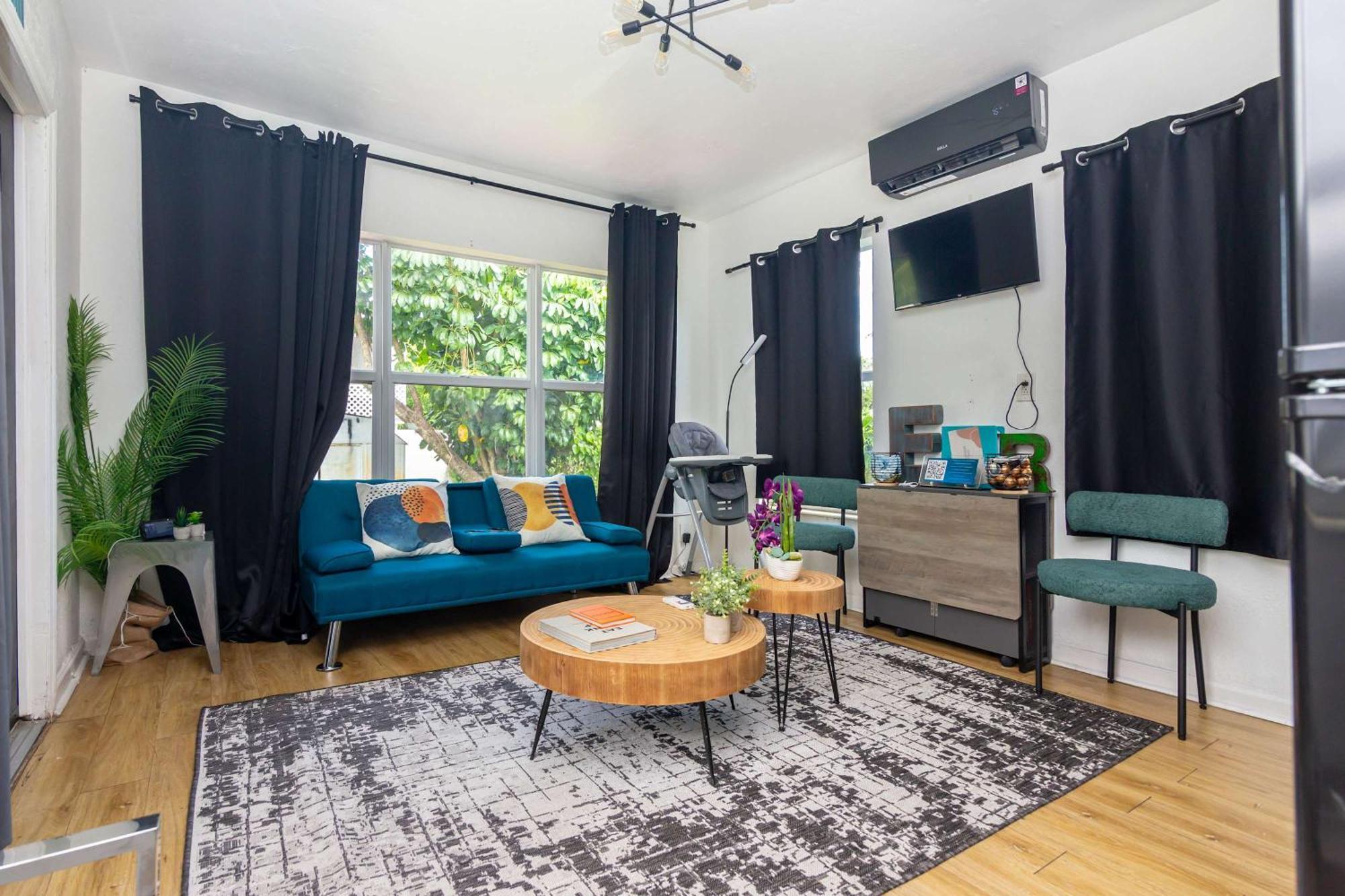Serene Cottage Retreat, Ideal For Couples & Solo Miami Esterno foto